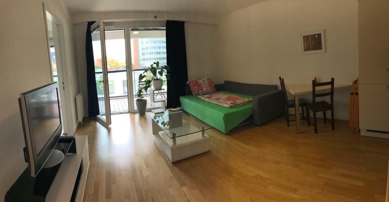 With Parking On Premise Apartmán