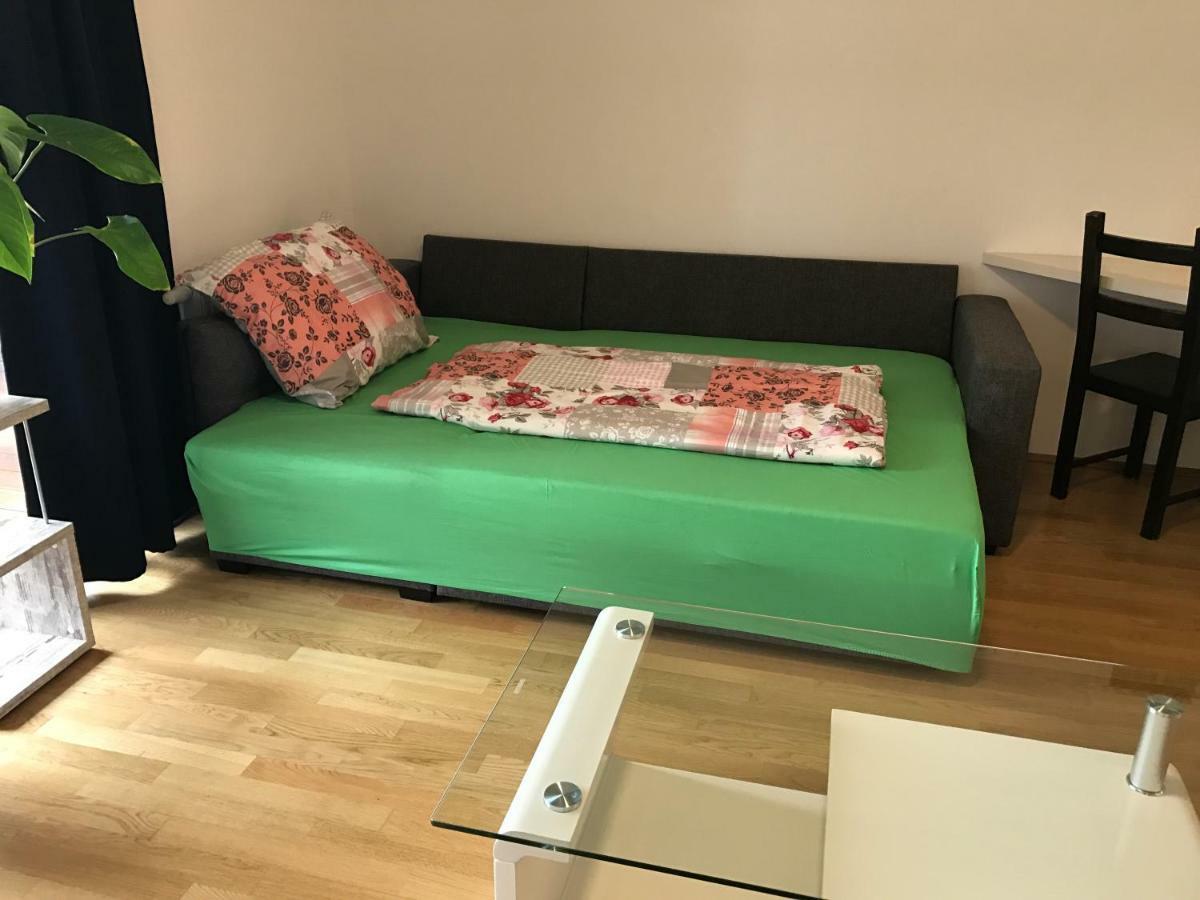 Apartmán With Parking On Premise