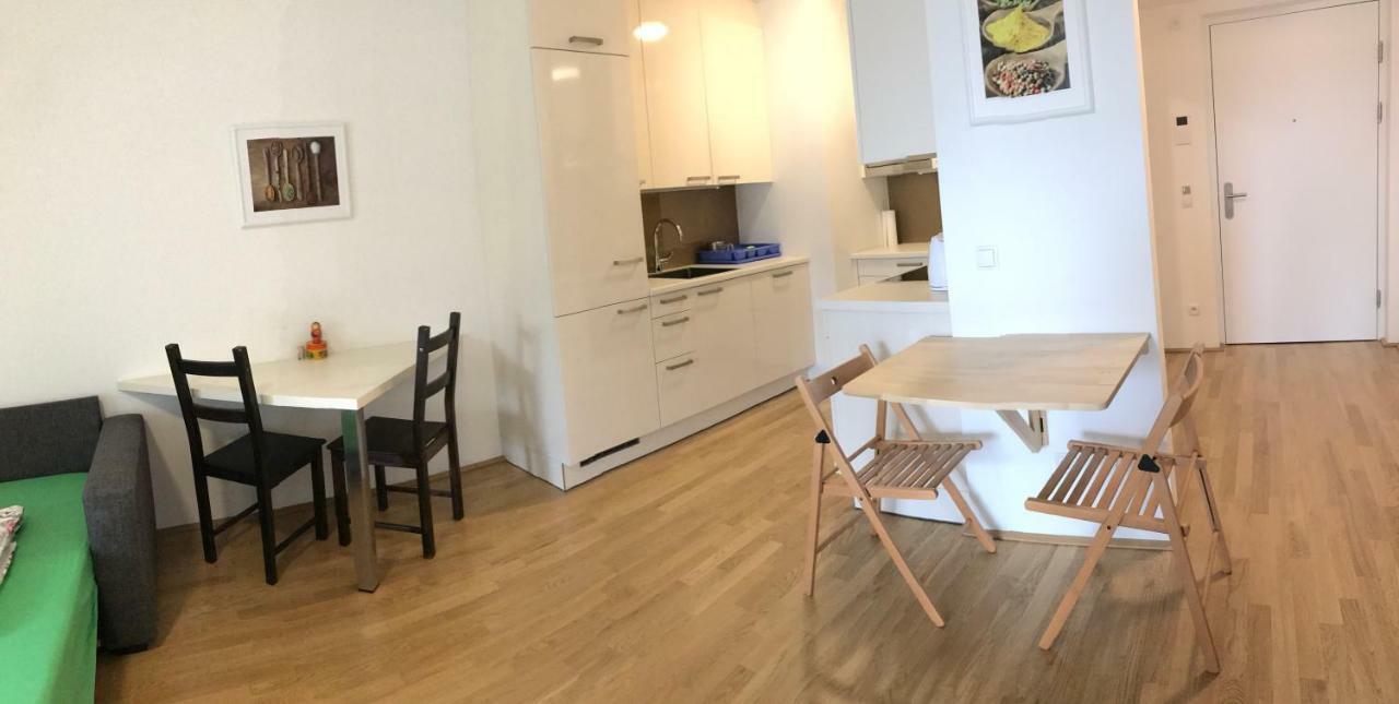 With Parking On Premise * Vienna
