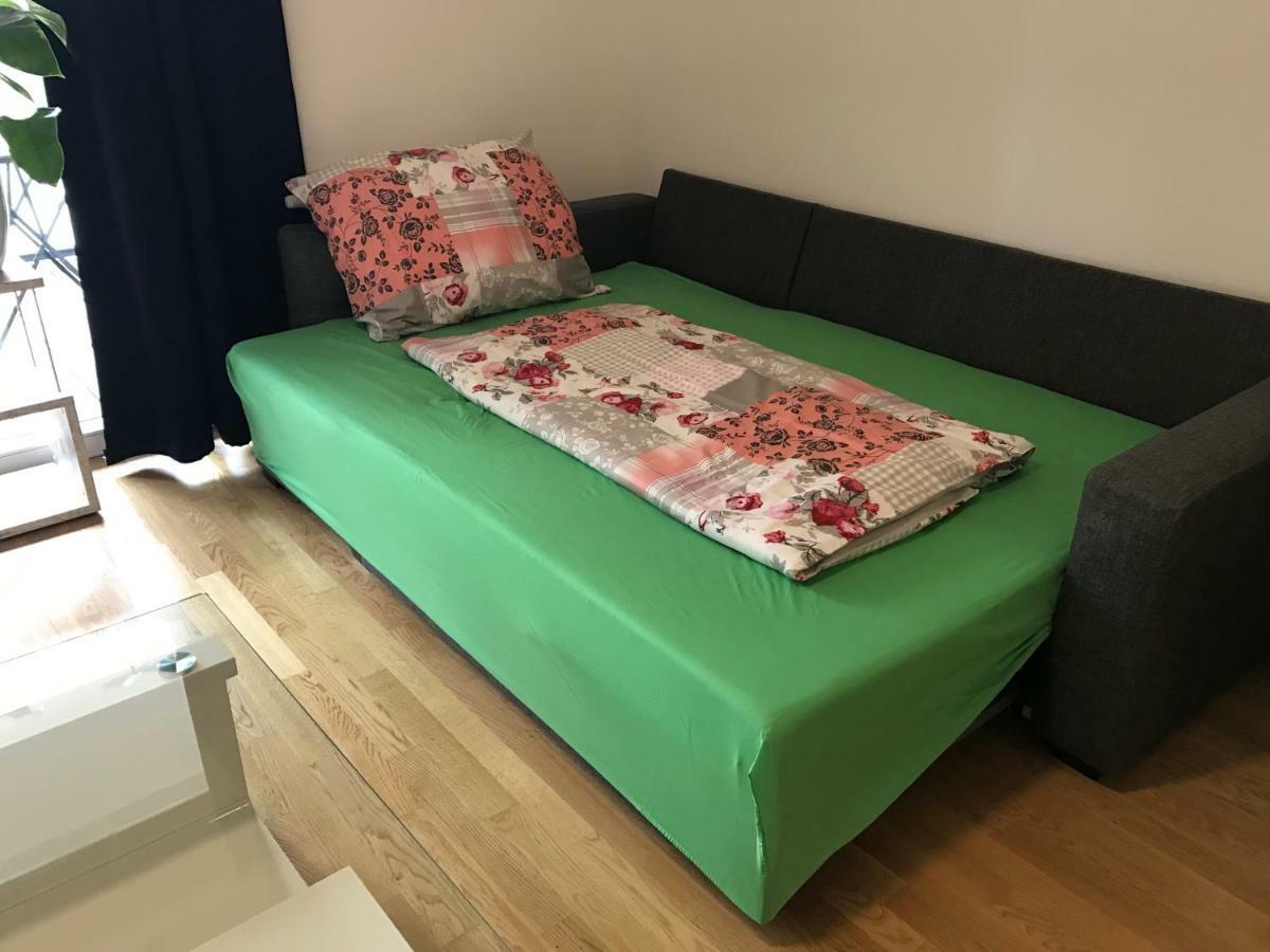 Apartment With Parking On Premise *