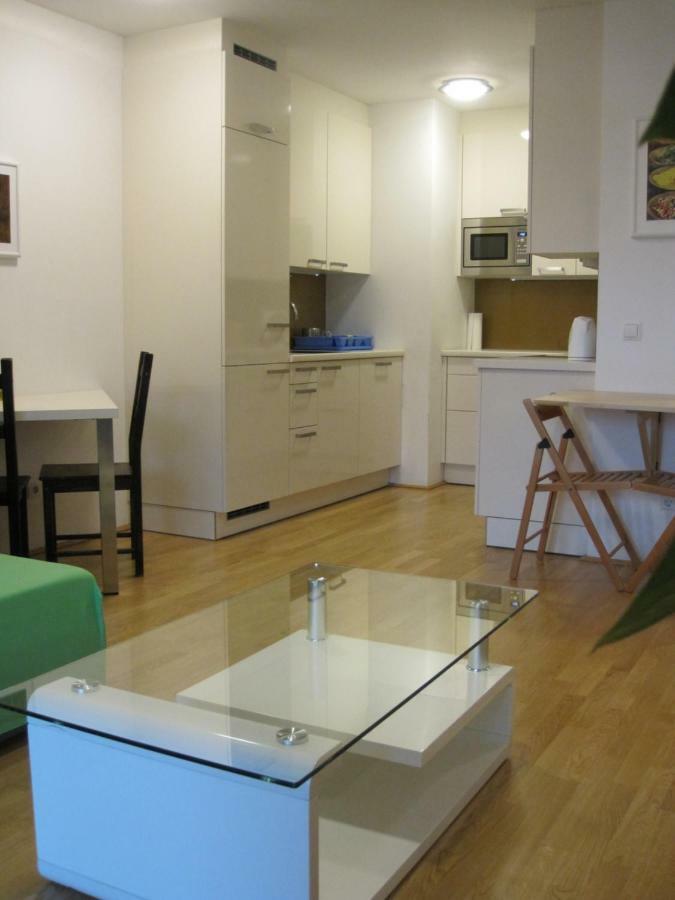 With Parking On Premise * Vienna